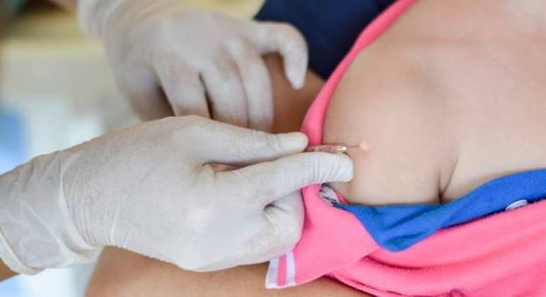 Vacinação de crianças americanas pode começar até o fim do mês de outubro