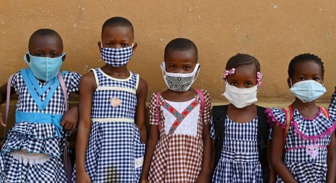 Wilder-Smith acha que é impossível conter esta pandemia