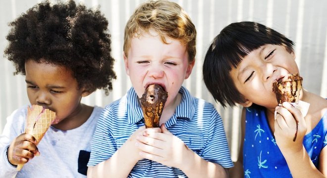 Comemos cada vez mais alimentos ultraprocessados - mas que qual é o impacto disso em nossa saúde?