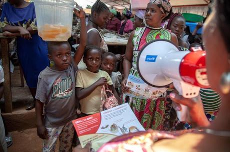 Unicef alerta para riscos às crianças no surto de ebola