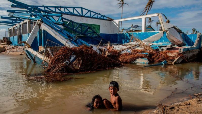 Furacões ficaram mais fortes quando atingiram a terra por causa do aumento das temperaturas