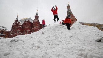 Moscou tem nevasca recorde: camadas de neve passam de 30 cm
