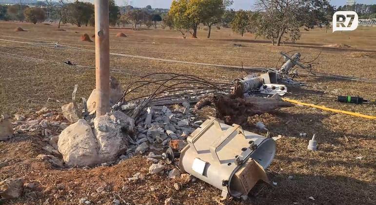 Criminosos derrubaram o poste para furtar cabos de cobre no Plano Piloto