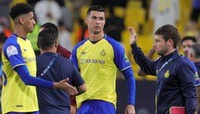 Cristiano Ronaldo se irrita com árbitro, isola bola para longe e leva amarelo; assista ao vídeo