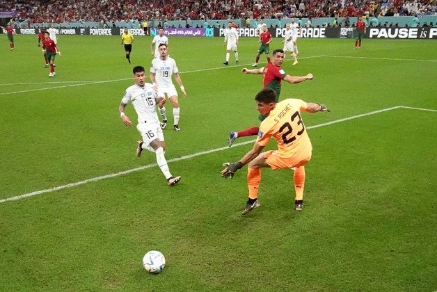 Em outro ângulo, o gol português que abriu o marcador da partida