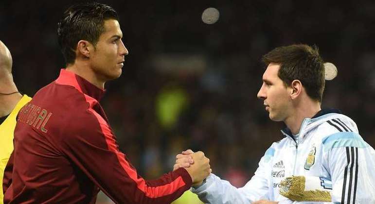 Cristiano Ronaldo e Messi dominaram o prêmio Bola de Ouro por mais de uma década
