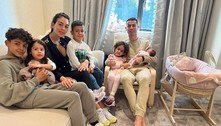 Cristiano Ronaldo posta foto com filha recém-nascida em casa e agradece apoio