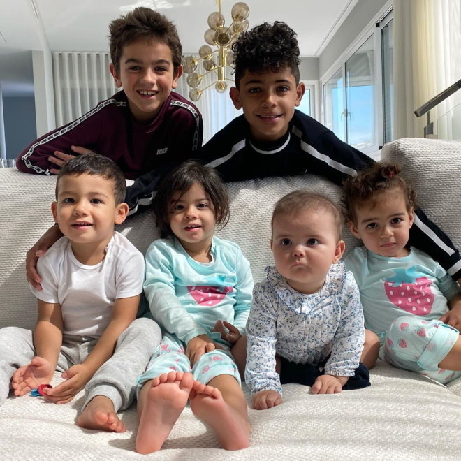 Cristiano Ronaldo faz quarentena com a família na Ilha da Madeira Fotos R7 Esportes