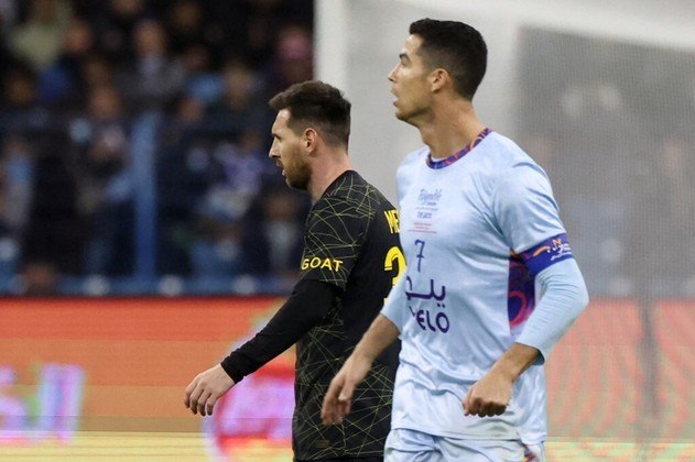 O último jogo entre Cristiano Ronaldo e Messi aconteceu em 2020, em partida válida pela Champions League. Na ocasião, CR7 estava na Juventus e o camisa 10 da Argentina, no Barcelona. Messi saiu vitorioso nesse dia