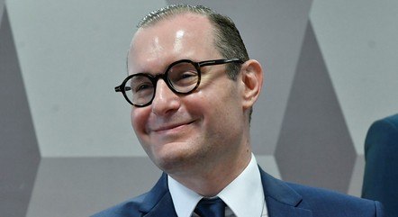 Zanin assumirá a função de ministro até 2050