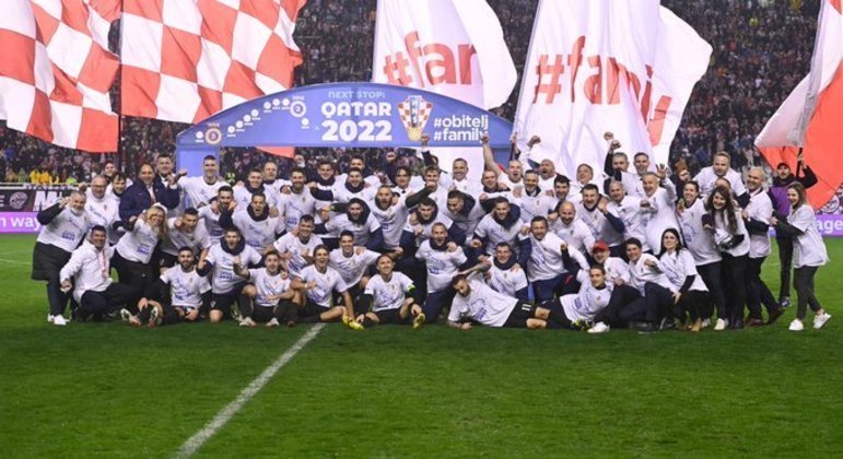 Toda a delegação da Croácia, na pose da classificação