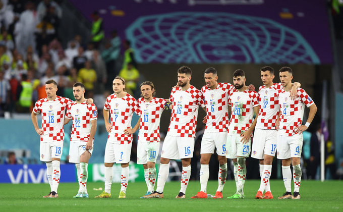 A Croácia também é uma das seleções que dividem a quinta posição do ranking, com 1% dos votos. Terceiro lugar da Copa do Mundo do Catar, os croatas vêm de uma sequência de bons resultados, como o vice-campeonato no Mundial da Rússia. Além disso, jogadores como Luka Módric e Gvardiol se destacam na seleção comandada por Zlatko Dalić