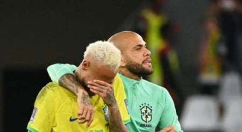 Croácia x Brasil - Neymar e Daniel Alves