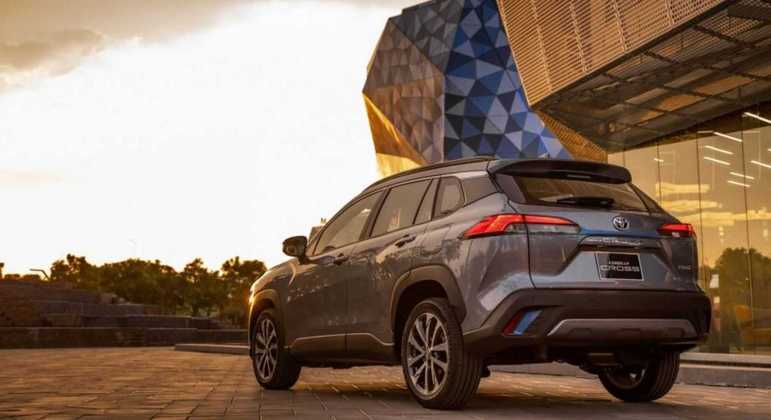 O novo Corolla Cross ficará posicionado abaixo do RAV4 e terá as mesmas motorizações do seu irmão de base Corolla