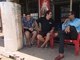 Mas a vida dele começou a mudar em maio de 2000, quando o cantor recebeu um convite para compor a banda Calcinha Preta 