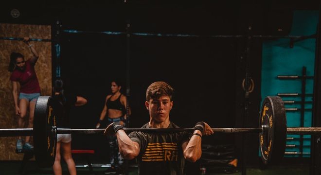 CrossFit - o que é, origem, principais benefícios e riscos