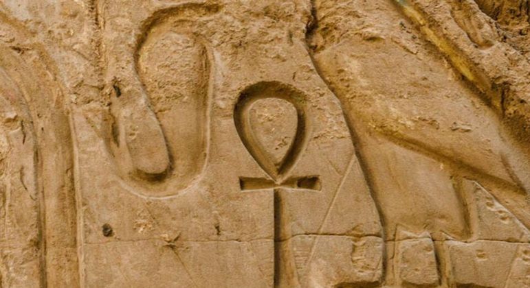 Cruz Ansata, o que é? História e simbolismo desse símbolo egípcio