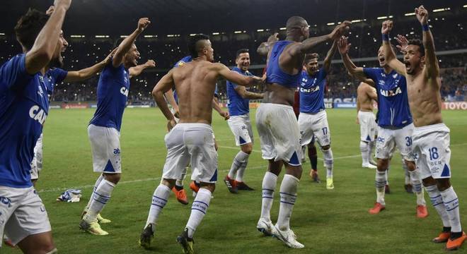 A festa do Cruzeiro, apesar dos 0 X 1 no Mineirão