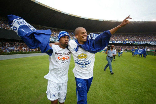 Brasileirão 2003Campeão do 1º turno: CruzeiroCampeão: Cruzeiro