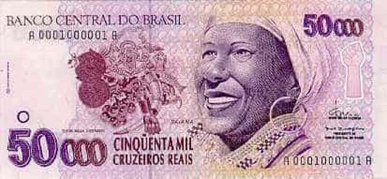 Cruzeiro Real: ficou em circulação por 10 meses, de 1º de agosto de 1993 a 30 de junho de 1994. Era representado pelo símbolo “CR$”.