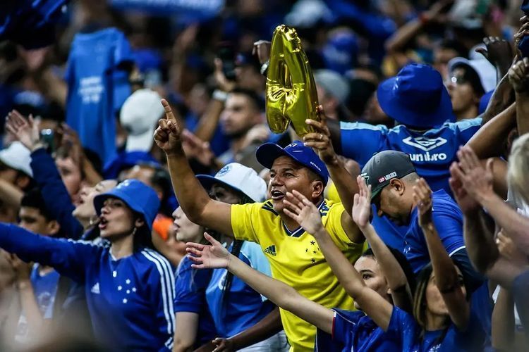 Cruzeiro volta a vencer e agora se prepara para festa final no