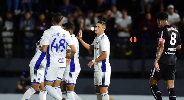 Cruzeiro venceu o Bragantino em amistoso