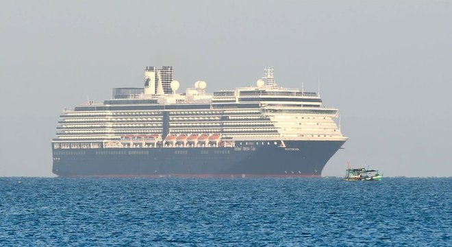 Depois de semanas de incerteza, o Westerdam recebeu autorização para atracar no Camboja