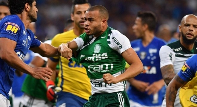 Tres Sao Expulsos Apos Apito Final No Empate Entre Cruzeiro E Palmeiras Esportes R7 Futebol