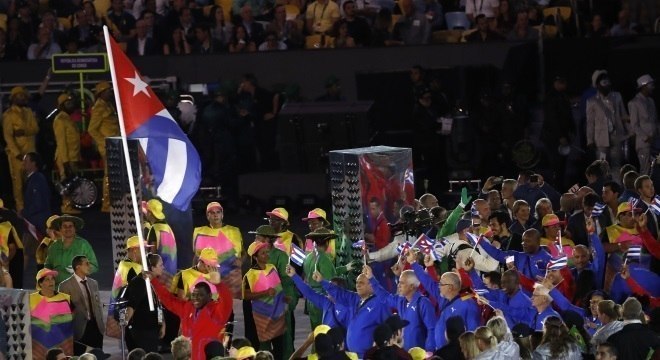Cuba, cada vez mais longe dos tempos de apogeu