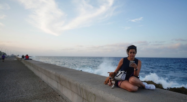 Dados móveis foram liberados na ilha em um passado recente