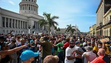 Cuba pede à população que se arme contra manifestações
