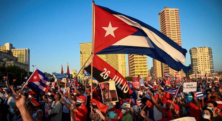 Manifestantes foram às ruas do país para pedir uma série de melhorias na sociedade cubana