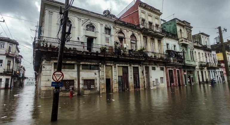 Apesar dos estragos, nuvens de chuva já estão se afastando do país