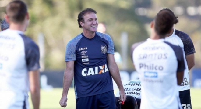 Cuca chegou ao Santos e melhorou expressivamente odesempenho da equipe