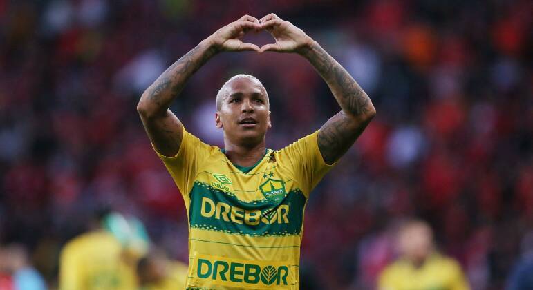 10º lugar: CuiabáRisco de rebaixamento: 3,8%Probabilidade de ser campeão: 0,002%Classificação para a Libertadores: 5,8%Classificação para a Sul-Americana: 70,7%