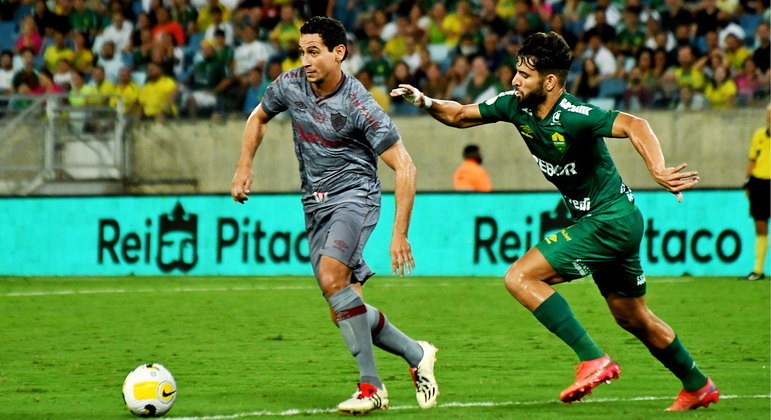Fluminense pressiona e vence com gol contra do Cuiab&Atilde;&iexcl; no final - Esportes -  R7 Futebol