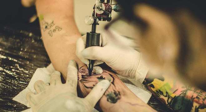 Cuidados com a tatuagem - dicas, ricos, mitos e verdades