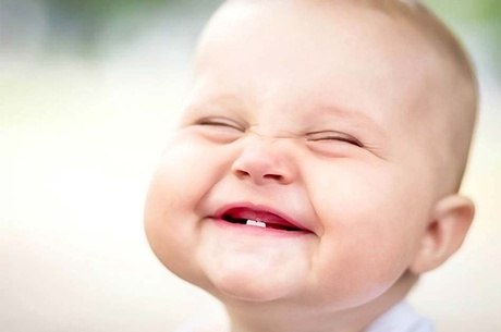 Cuidados essenciais com os dentes das crianças
