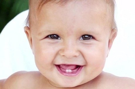 Cuidados essenciais com os dentes das crianças