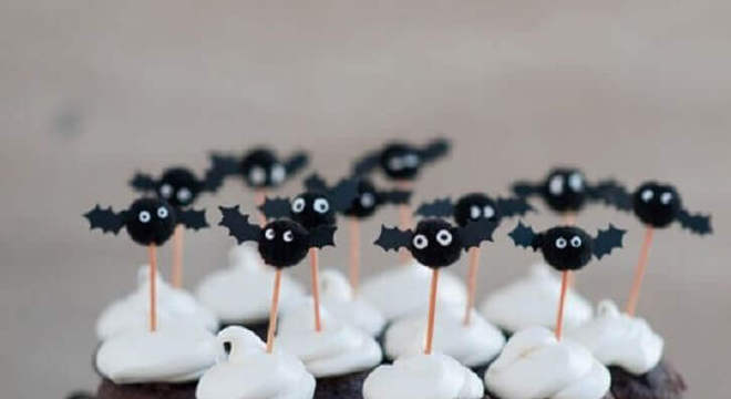 cupcake decorado para festa de dia das bruxas
