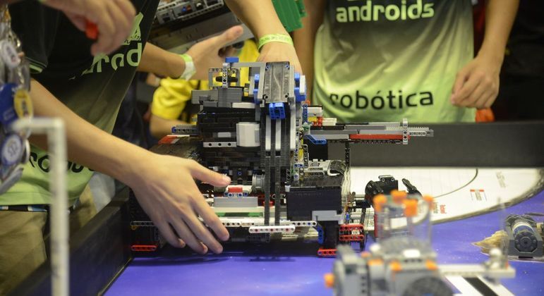 USP oferece curso preparatório para a Olimpíada de Robótica – Notícias