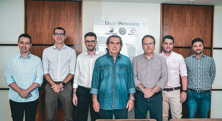 Da esquerda para a direita, Dan Rocha, Tiago Issa, Danilo Caixeta, Ary de Castro Santos Jr., Rogério Silva, Flávio Machado e Jorge Henrique Paul.