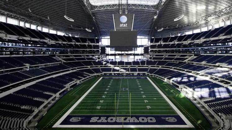 Dallas - At&T Stadium - Inaugurado em 2009, o estádio do Dallas Cowboys, na NFL, comporta 80 mil pessoas e tem gramado artificial.