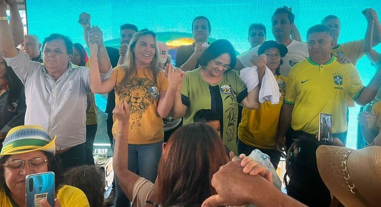 Damares e Celina Leão participaram de ato pró-Bolsonaro