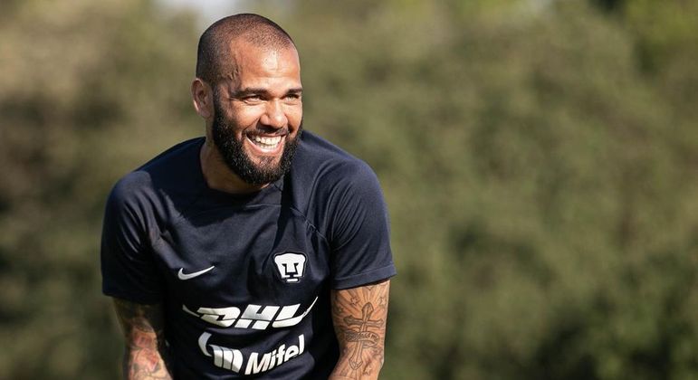 Daniel Alves está preso desde o dia 20 de janeiro em presídio próximo a Barcelona