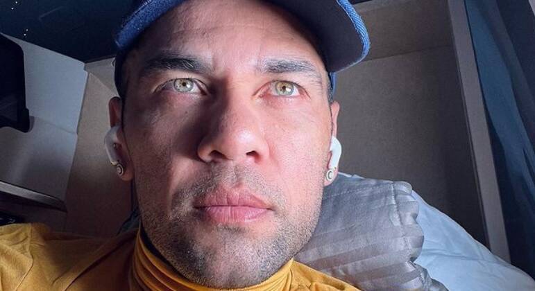 Em meio ao processo, Daniel tentou sustentar seu relacionamento com Joana Sanz. Em diversas oportunidades, o lateral ligou para Joana Sanz para preservar o casamento deles. Ela também o visitou no presídio nesse período. Em um dos diálogos, revelados pelo canal espanhol Telecinco, o jogador teria afirmado que estava bêbado e não se lembrava de nada do que aconteceu no local