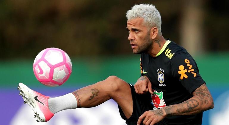 Daniel Alves tem nova prova 