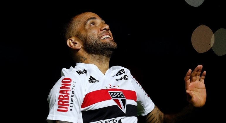 Daniel AlvesPosição: lateral-direitoTime do coração: São Paulo (atuou de 2019 a 2021)Clube atual: sem clube (preso acusado de estupro)