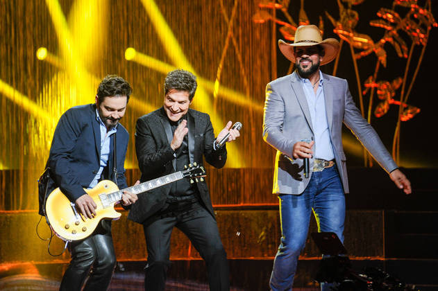 A dupla Fernando e Sorocaba se apresentou ao lado do cantor Daniel, em São Paulo