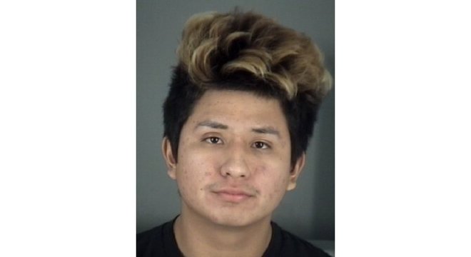 O jovem de 18 anos foi preso acusado de abusar sexualmente de adolescente